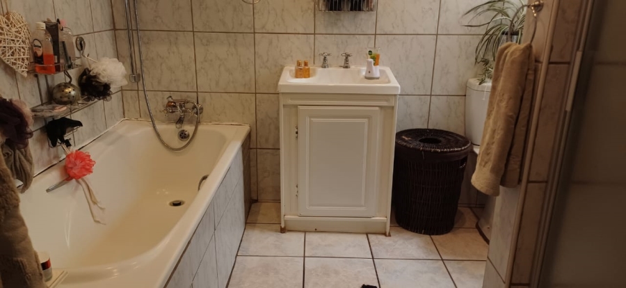 3 Bedroom Property for Sale in Oudorp North West